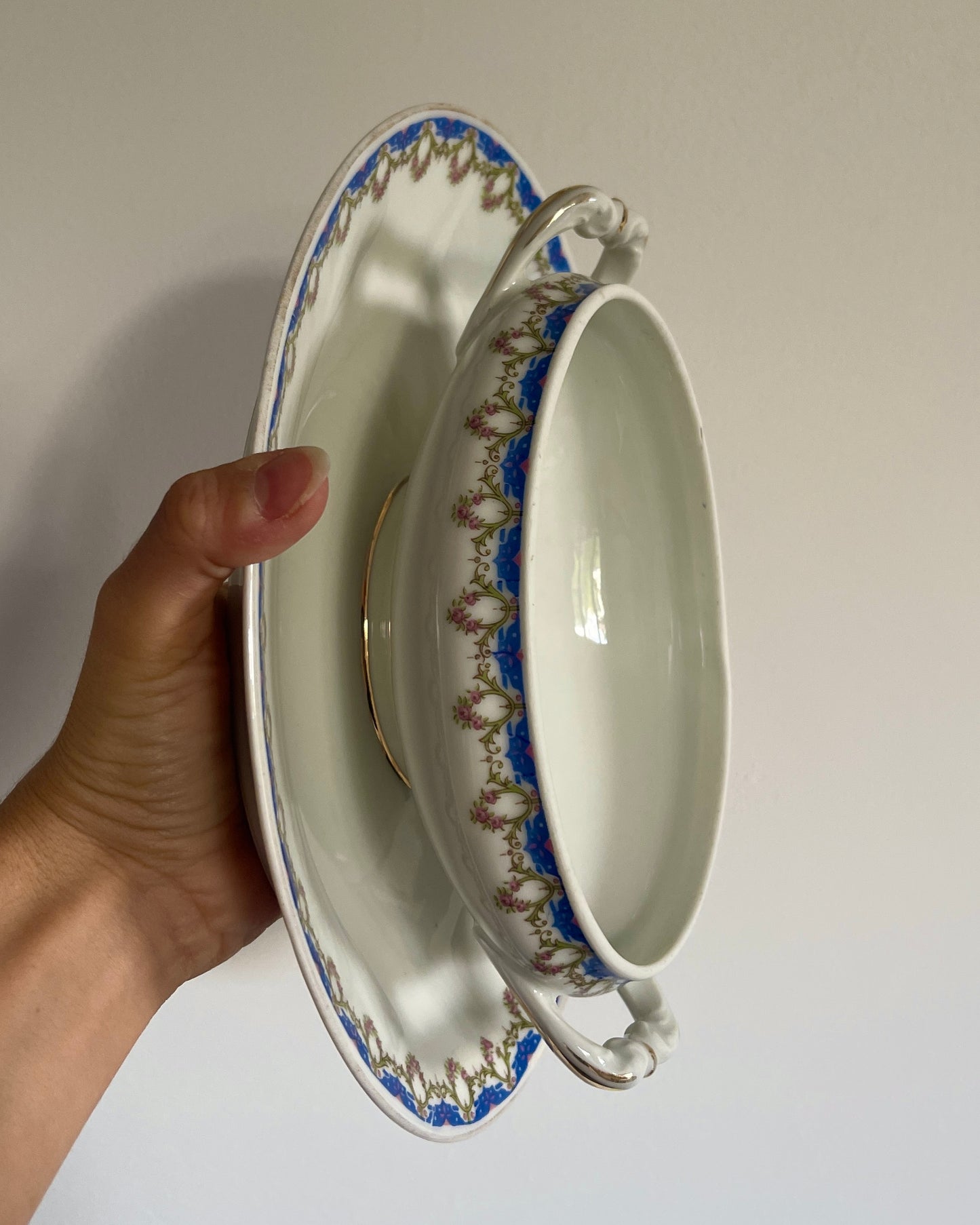 N. 3 - Vintage Gravy boat