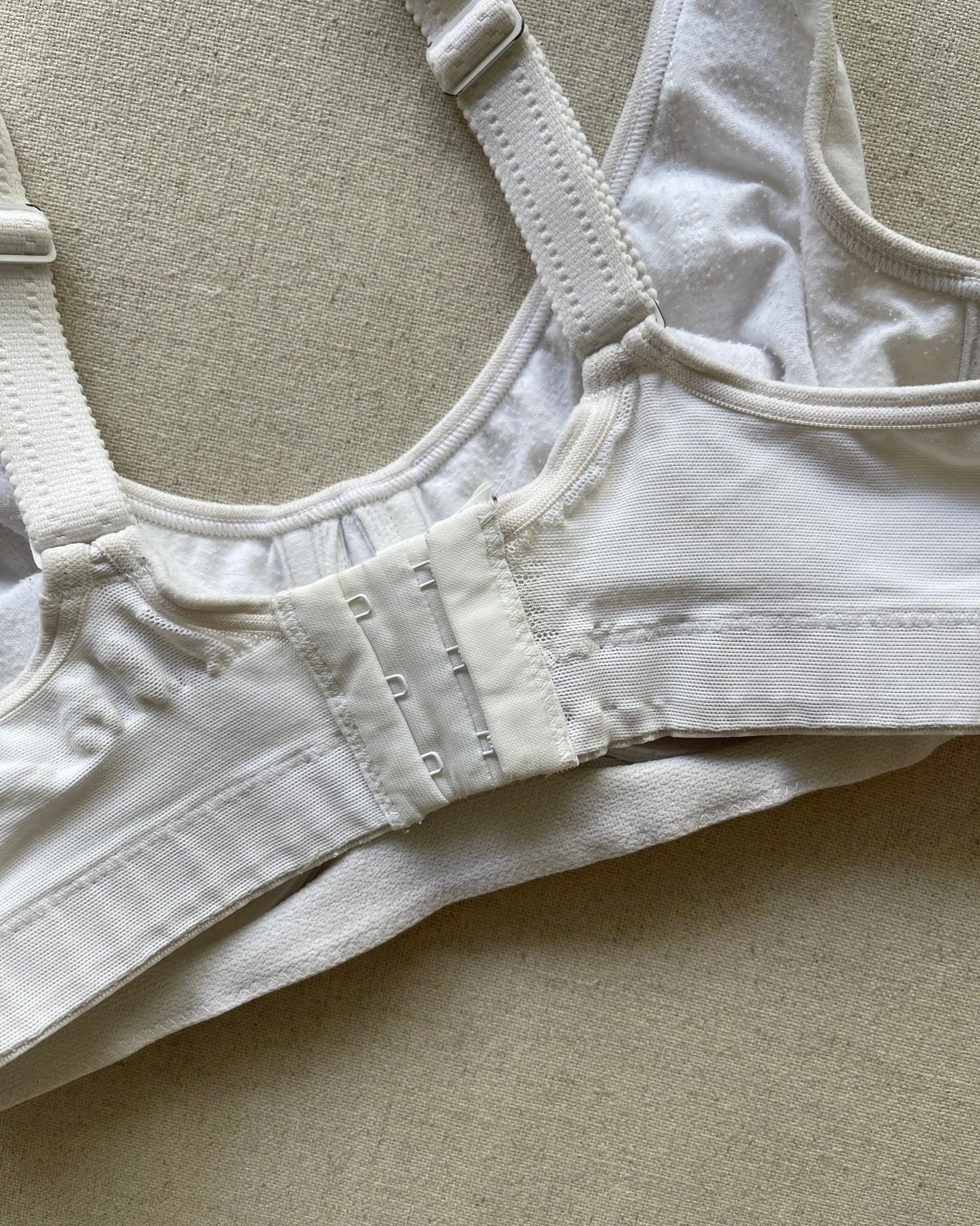 ADIDAS - white sports bra