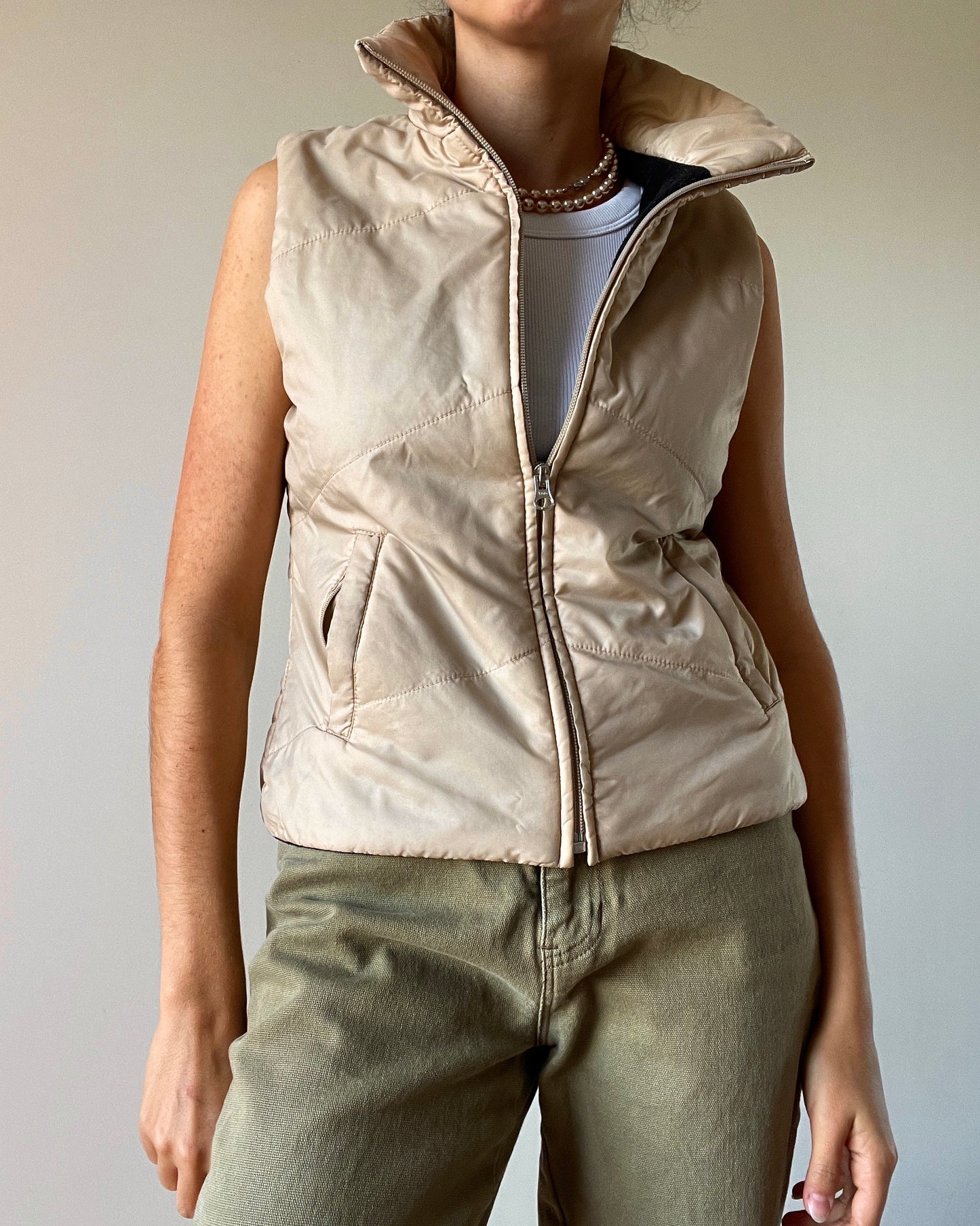 Beige winter gilet