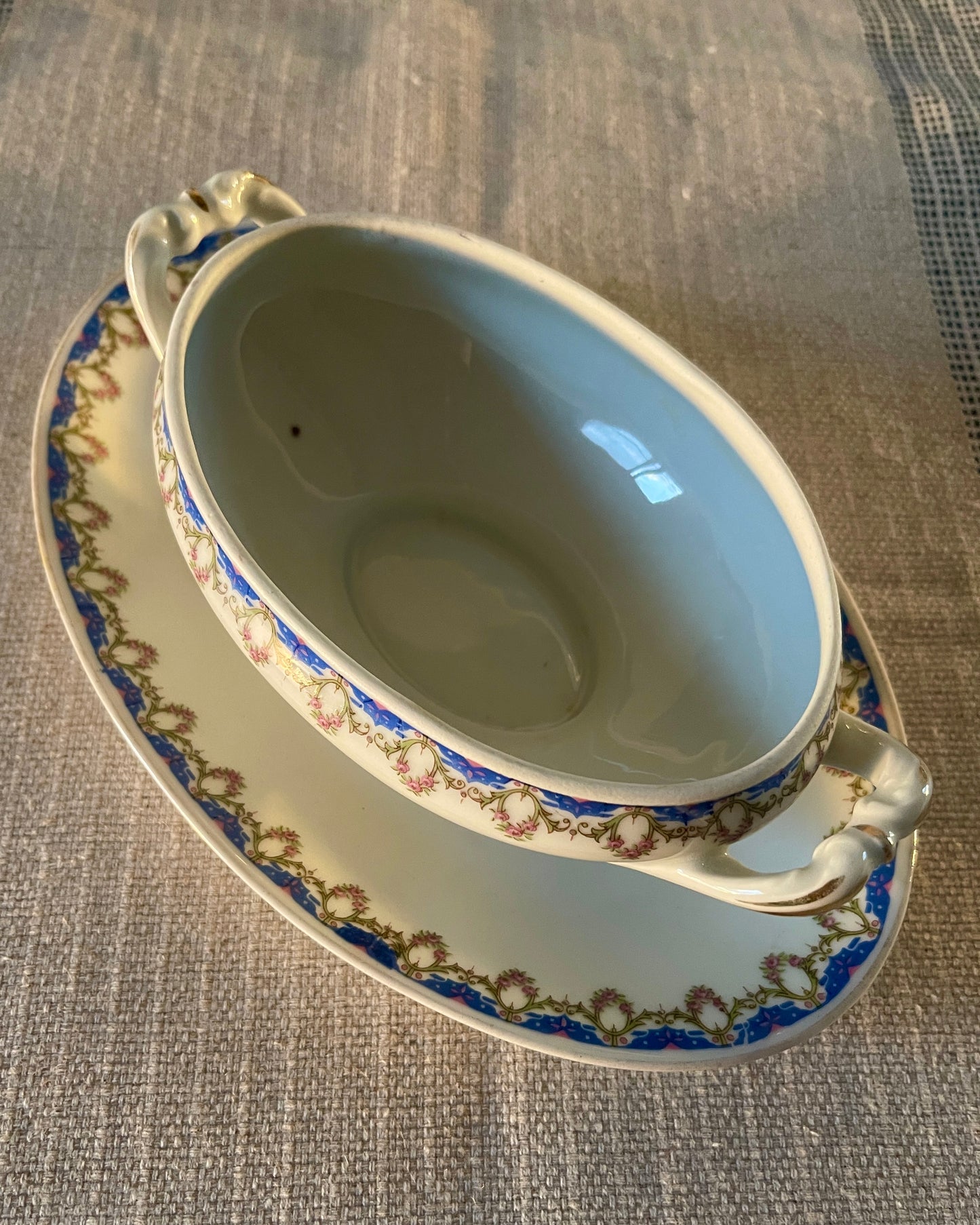 N. 3 - Vintage Gravy boat