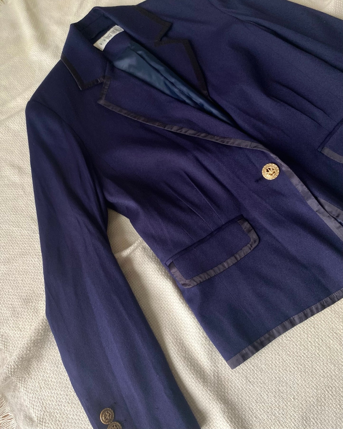 Vintage blue navy blazer